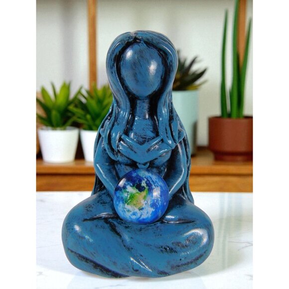 Earth Goddess Resin Statue Mother Nature Meditation Pagan Decor Figurine Sculptu - Picture 1 of 12
